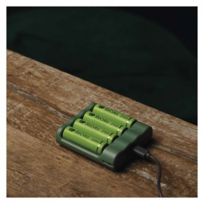 Nabíječka baterií GP Everyday B421 + 4× AA ReCyko 2700 + USB (1 ks) - foto č. 20